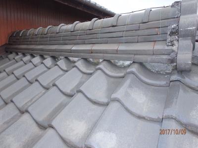 漆喰経年劣化している屋根