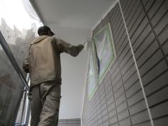 名古屋市　外壁塗装　施工中　塗装