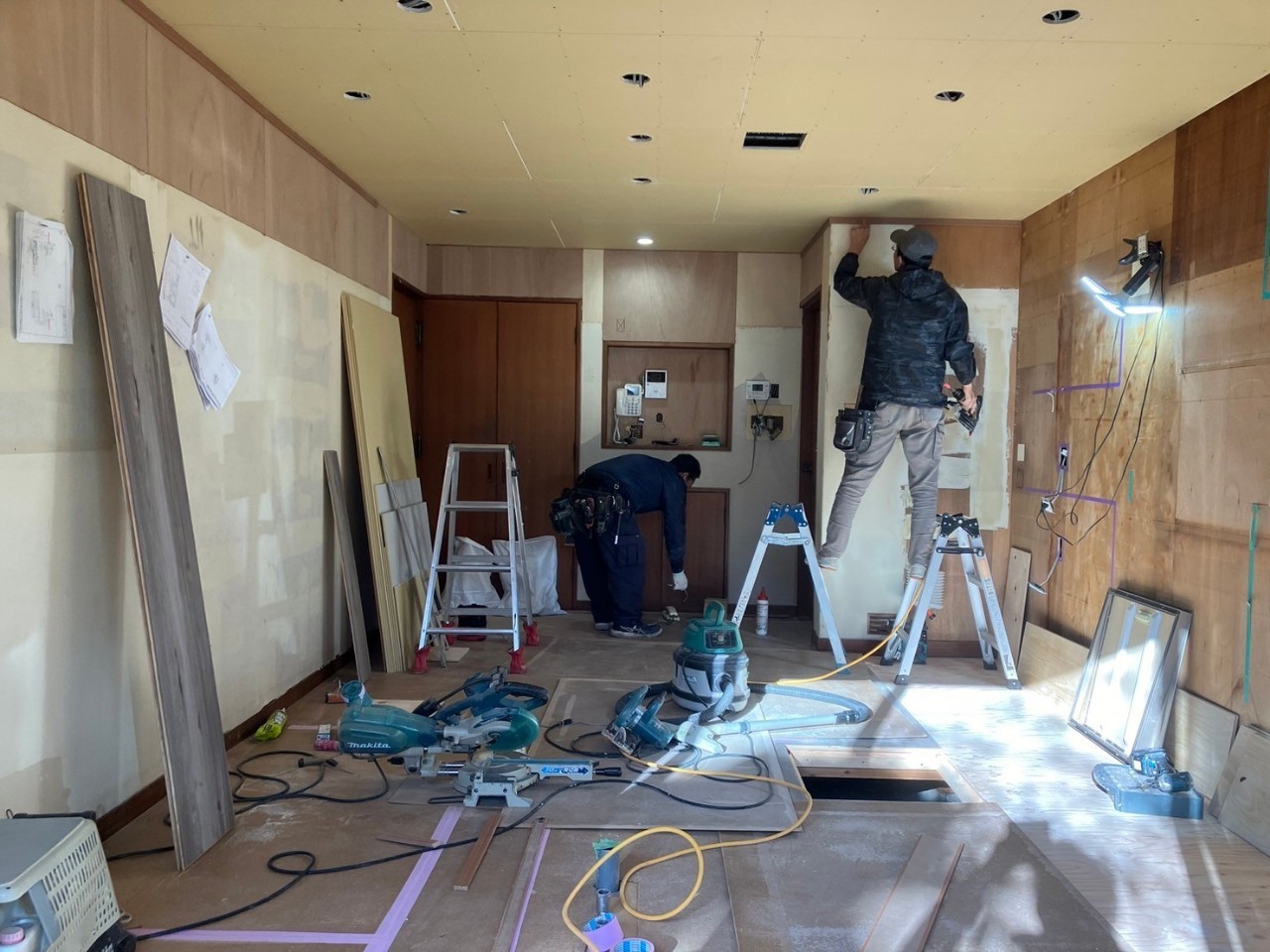 キッチン　施工中