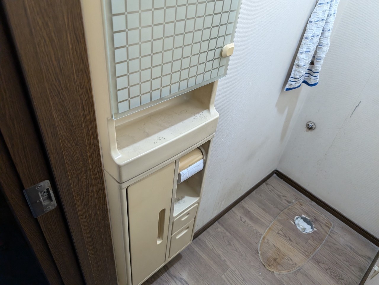 トイレリフォーム　施工中