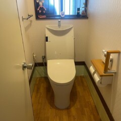 トイレ　施工前
