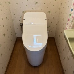 トイレ交換工事　施工後2