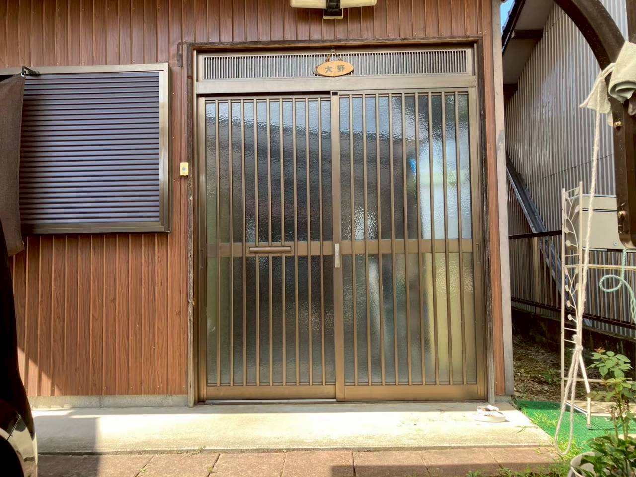 玄関　施工前